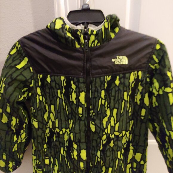 The North Face Jacket Boys Large 14 16 Green Black Hooded Reversible - Picture 2 of 8
